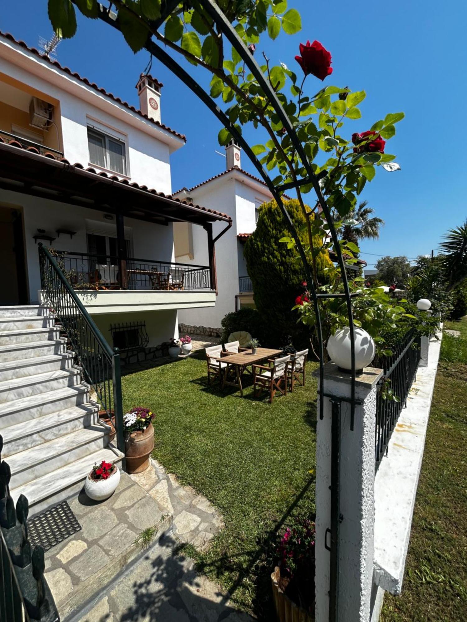 Perfect Hospitality - Elenas House, Nikiti Villa Bagian luar foto